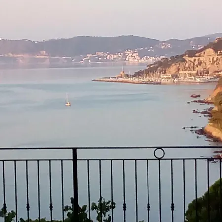 Alojamento de Acomodação e Pequeno-almoço Mare 3*