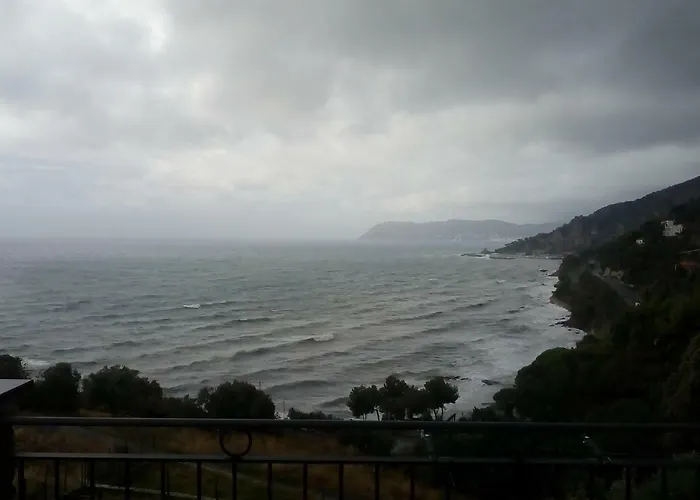 Oda ve Kahvaltı Mare Alassio