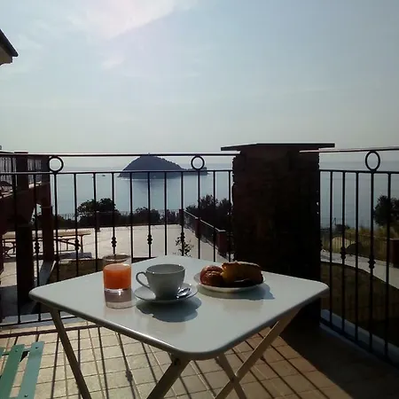Mare Bed and Breakfast 4*